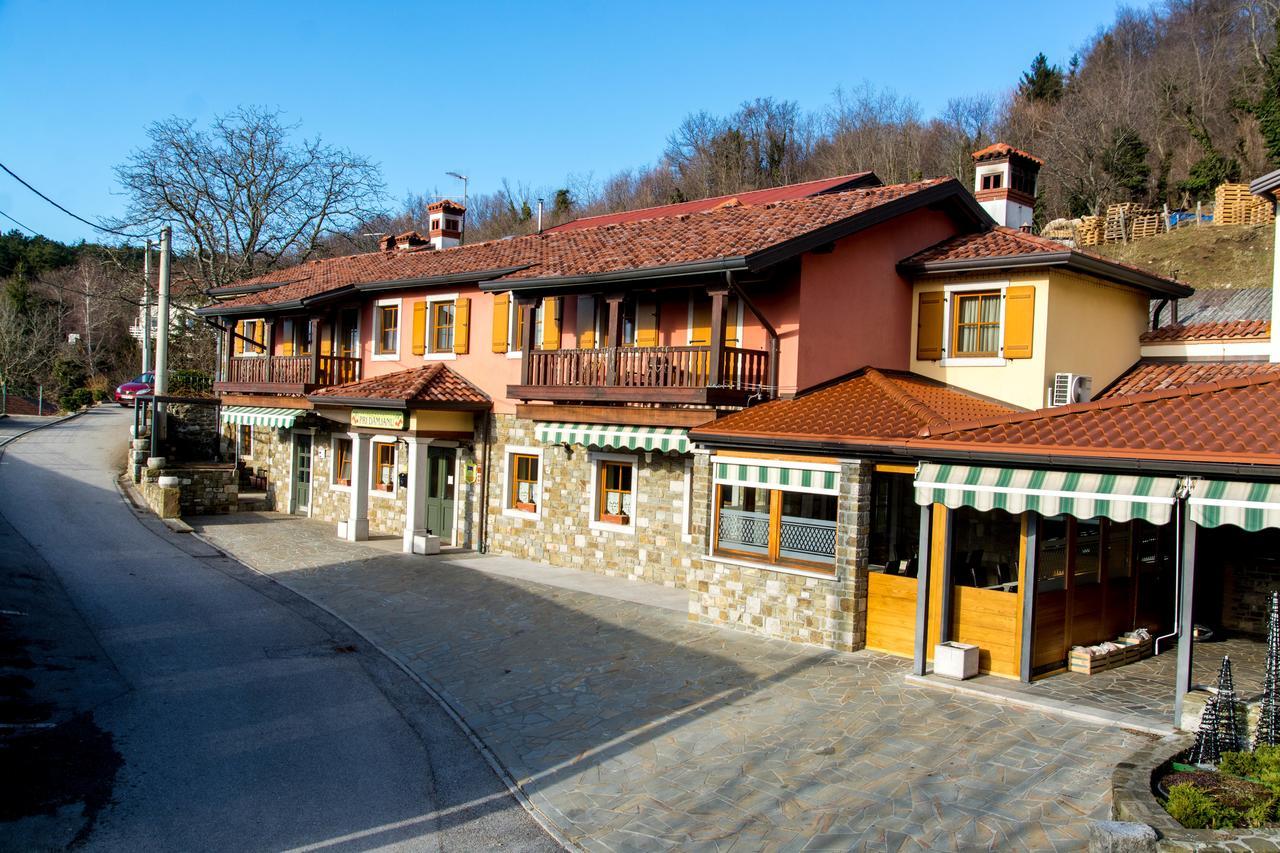 Hotel Domacija Pri Damjanu Kozina Zewnętrze zdjęcie