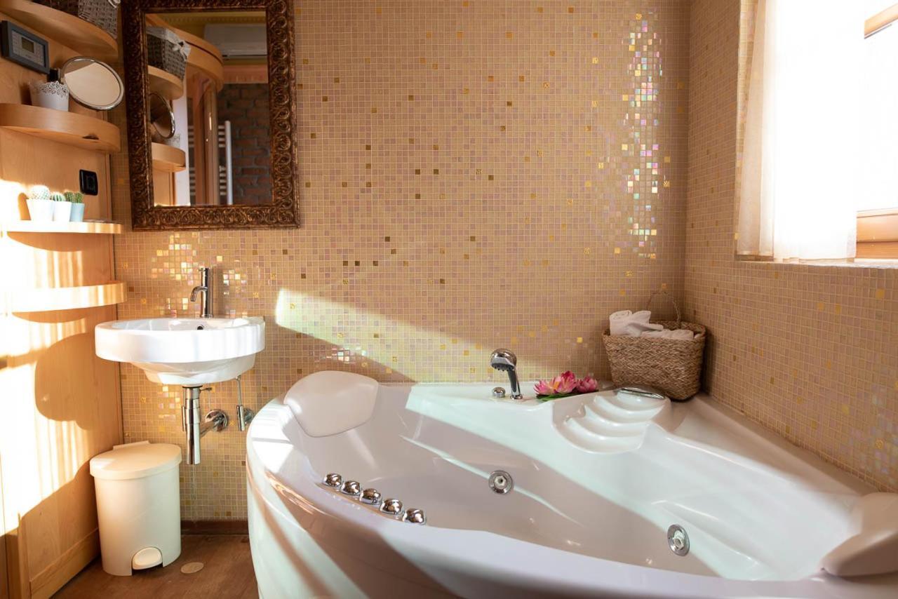Hotel Domacija Pri Damjanu Kozina Zewnętrze zdjęcie